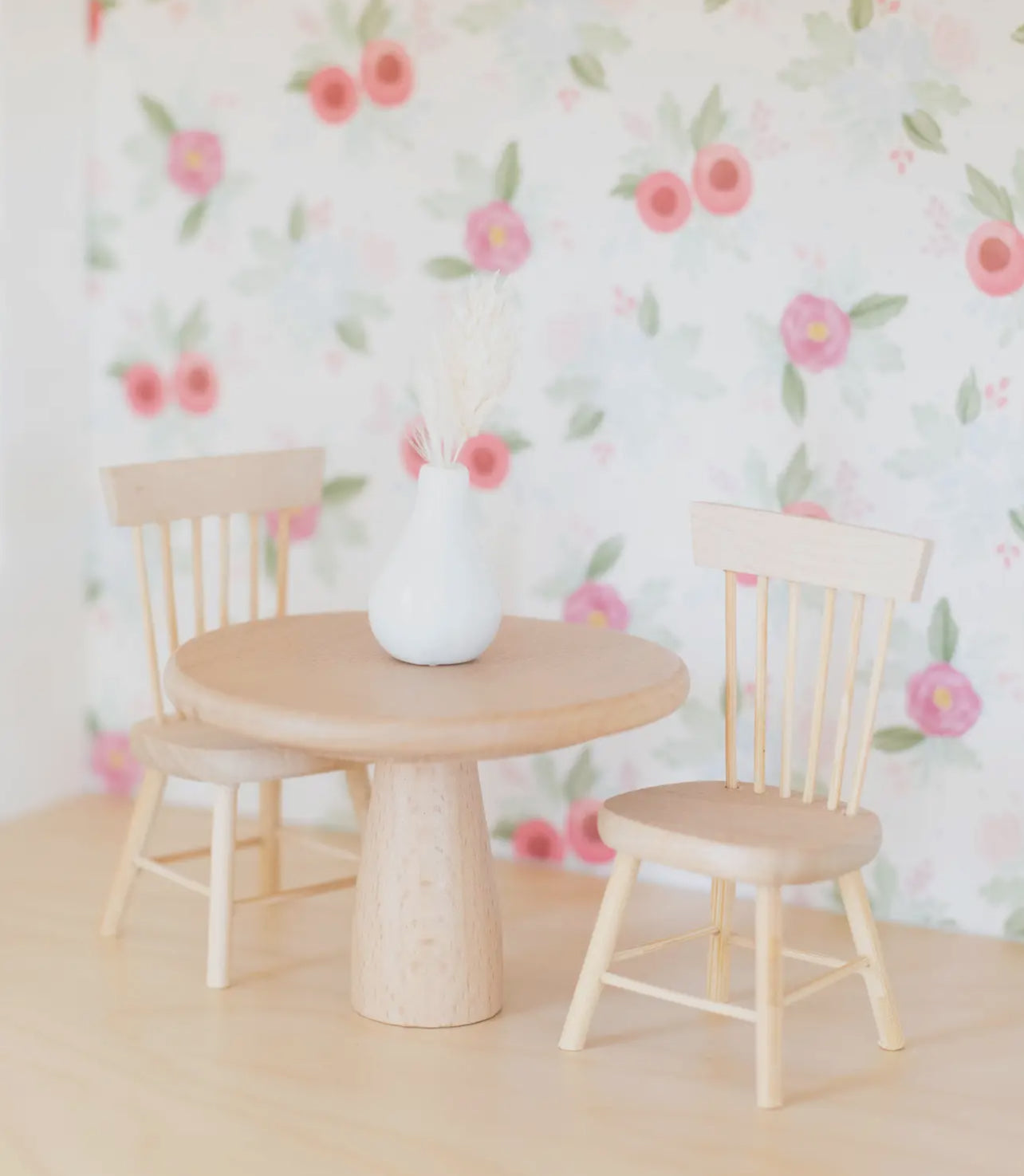 Dollhouse Classic Windsor Dining Chair | Natural Wood