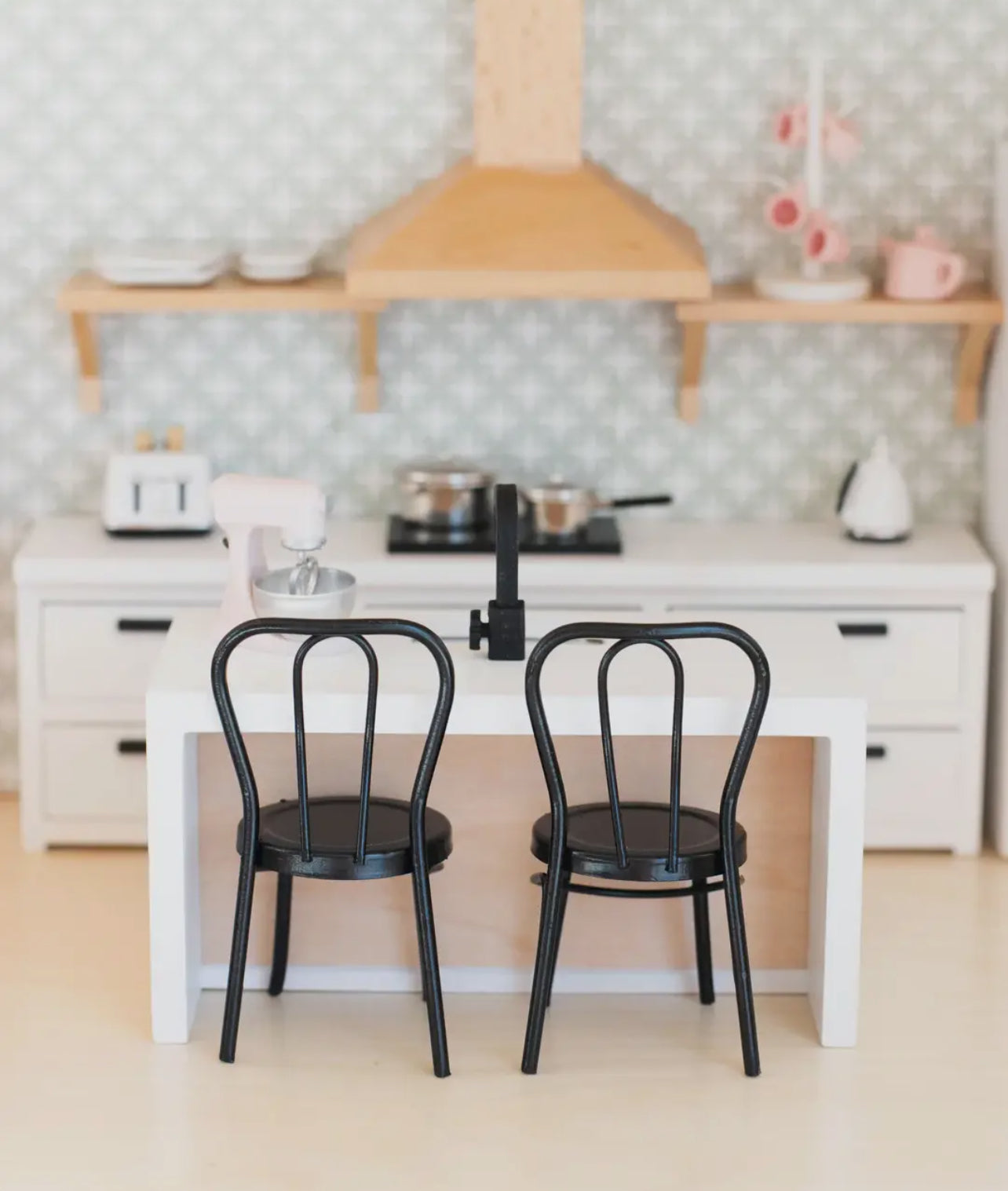 Dollhouse Metal Bistro Chair Set