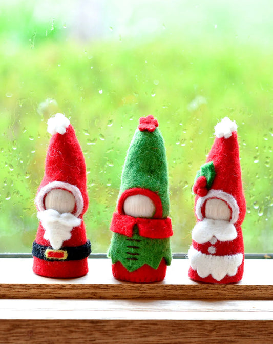 Christmas Peg Dolls Set - Santa Claus, Mrs. Claus and Christmas Elf