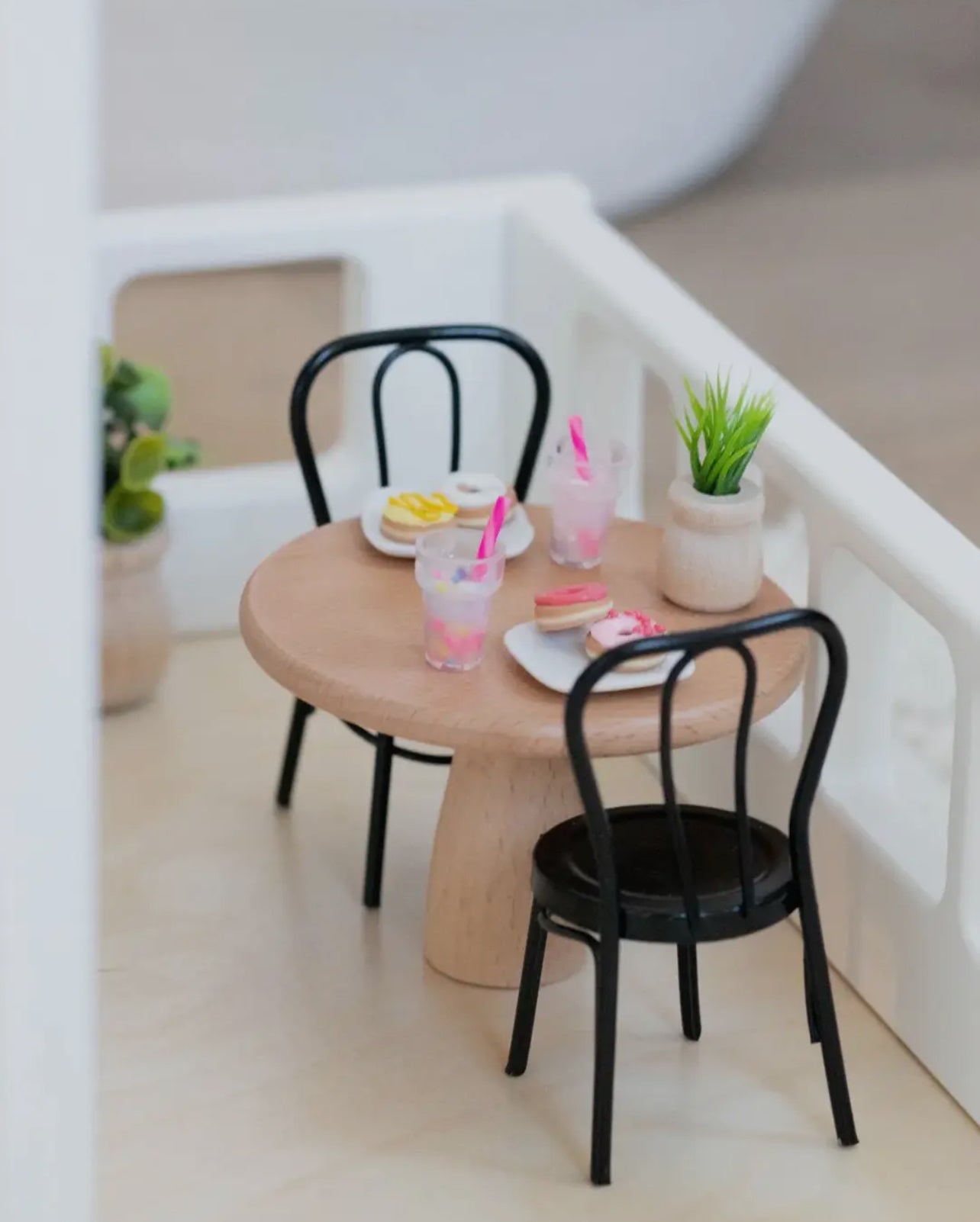 Dollhouse Round Bistro Dining Table | Natural Wood