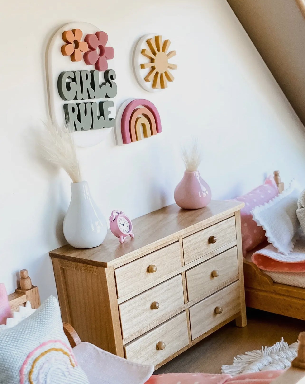 Dollhouse Girls Rule + Sun + Rainbow | Wall Decor Set