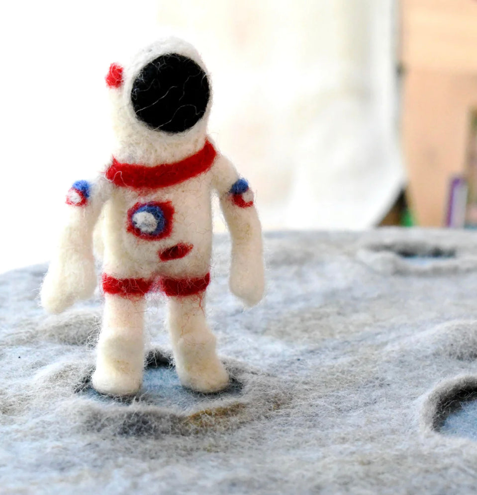 Felt Astrounaut