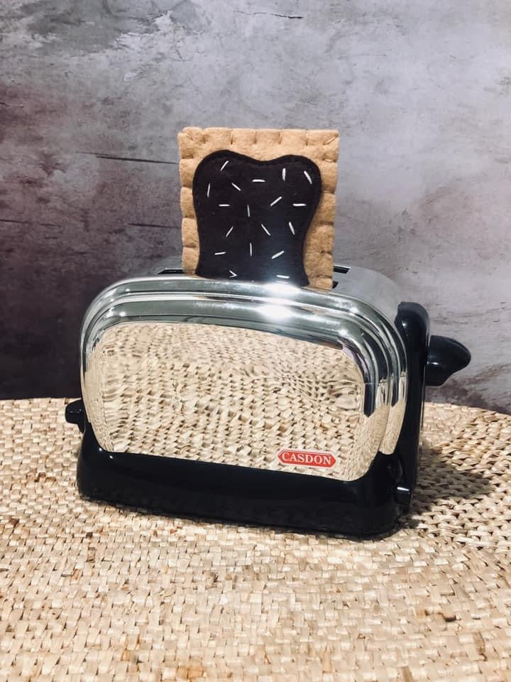 Felt Toaster Pastries